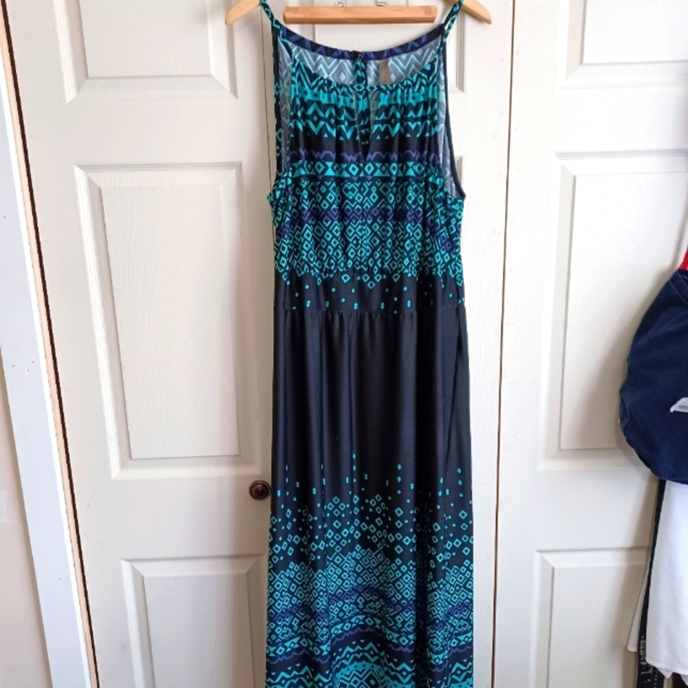 Black and green summer dress